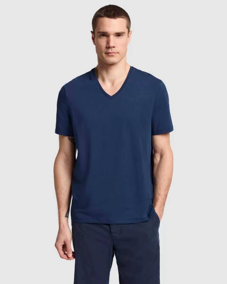 7 For All Mankind Luxe Performance V-Neck Tee in Seastar