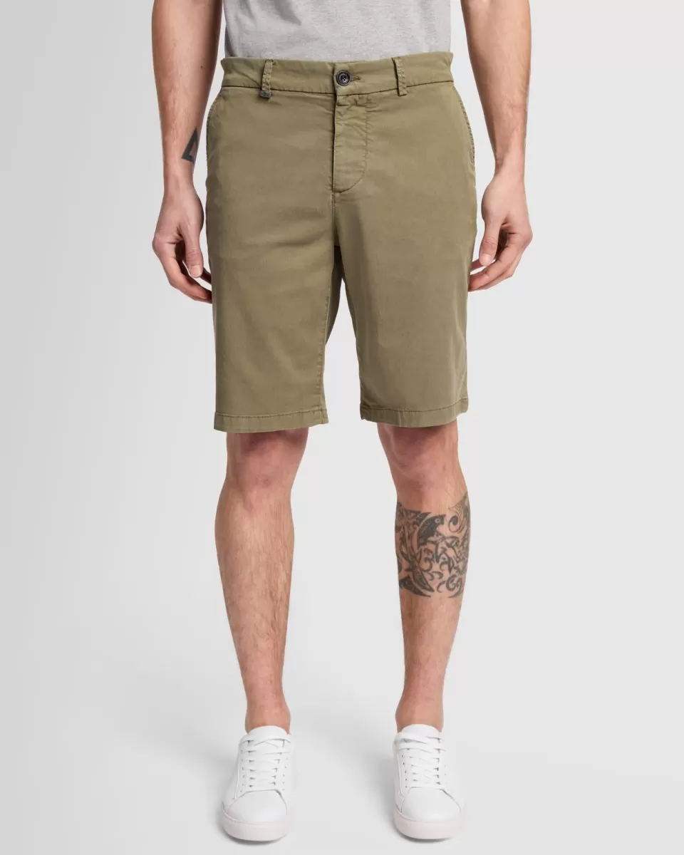 7 For All Mankind Weightless Chino Short in Moss